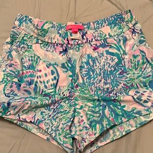 Lilly Pulitzer Luxletic shorts size Large